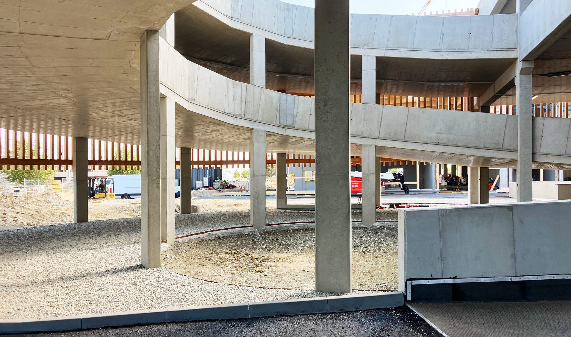 Auffahrt Parkgargage Albert Kerbl GmbH