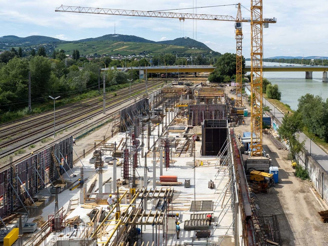 RINGER Schalungen und Gerüste bei Neubau ÖBB Warenversorgung