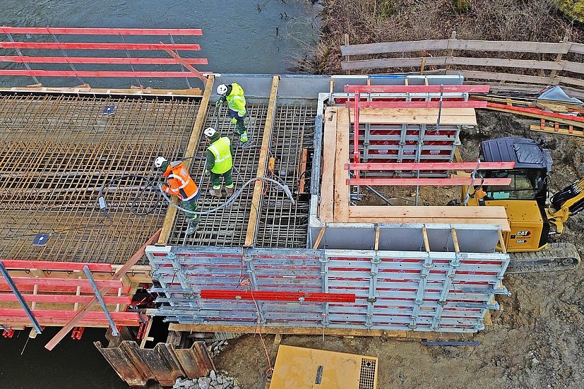 Abutment wing wall with RINGER Stahl Master