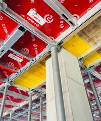 Ausgleich Schalung mit Schalungsplatte