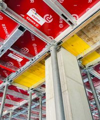 Ausgleich Schalung mit Schalungsplatte