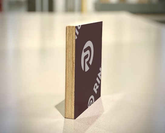 Phenolharzbeschichtete Schalhaut von Ringer GmbH