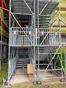 Scaffolding tower public entrance