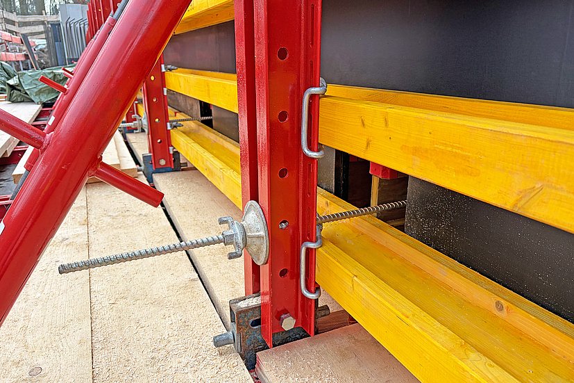 FormKIT bridge formwork – anchored formwork panels