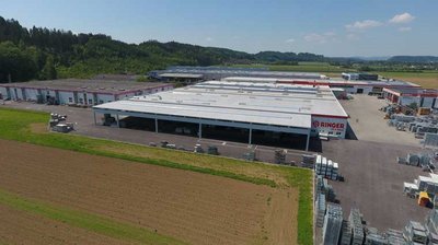 Neue Produktionshalle in Regau