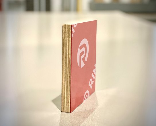 Detailaufnahme der Kunststoff-Schalhaut von Ringer GmbH