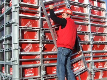 Kranunabhängige Wandschalung