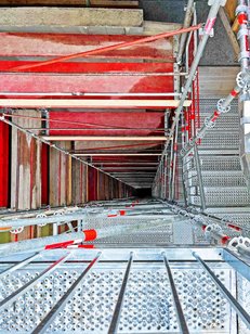 Bird's eye view 42 m downwards