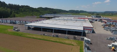 Neue Produktionshalle in Regau