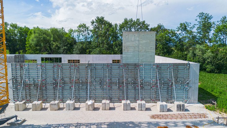 Master PRO Stahlrahmenschalung eingerichtet mit RINGER Richtstützen