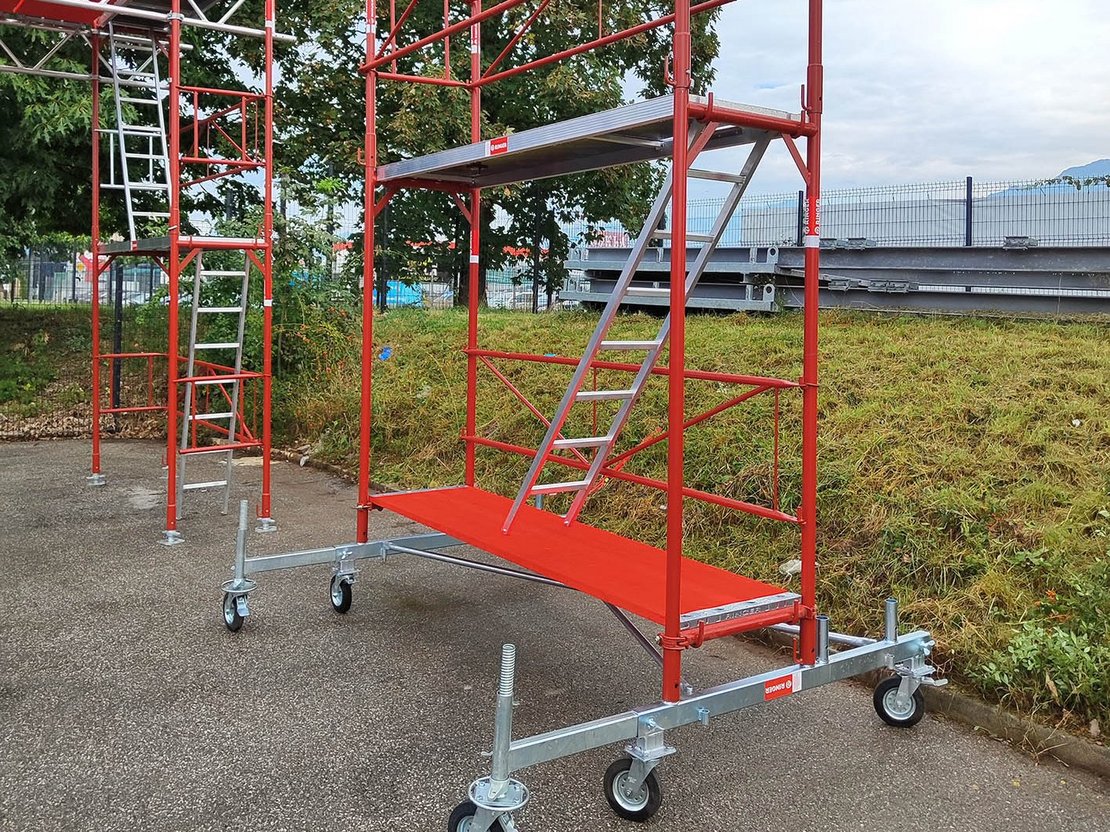 Pokretna čelična skela