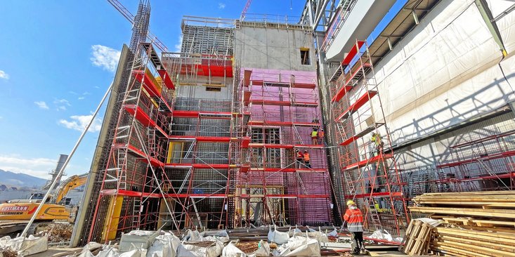 RINGER Doppelgeländer-Gerüst für Bewehrungsarbeiten