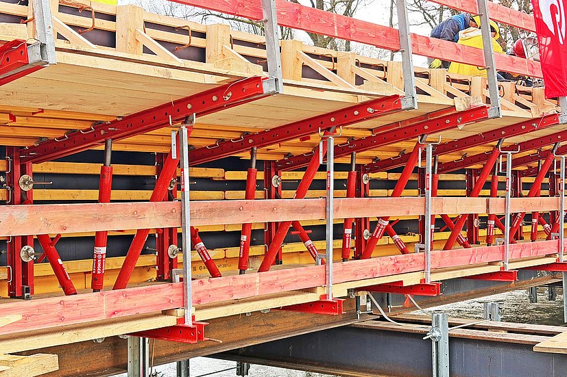 Bridge support structure using the FormKIT engineering construction kit