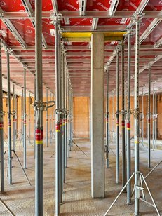 AluDEK Ausgleich rund um Säule