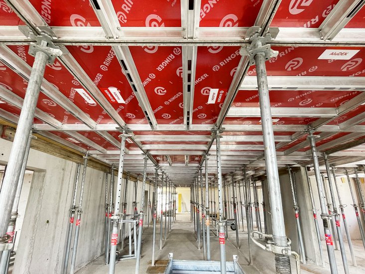 AluDEK Deckenschalung bei Gesundheitszentrum Pebios